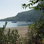 Yavuz ホテル *