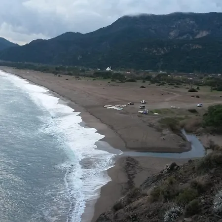 מלון Yavuz Çıralı